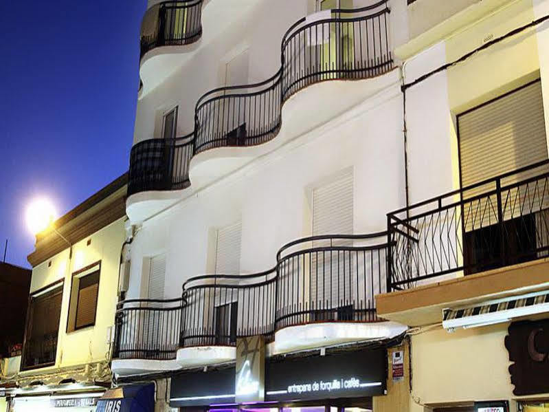 Aparthotel Iris Malgrat de Mar Exterior foto